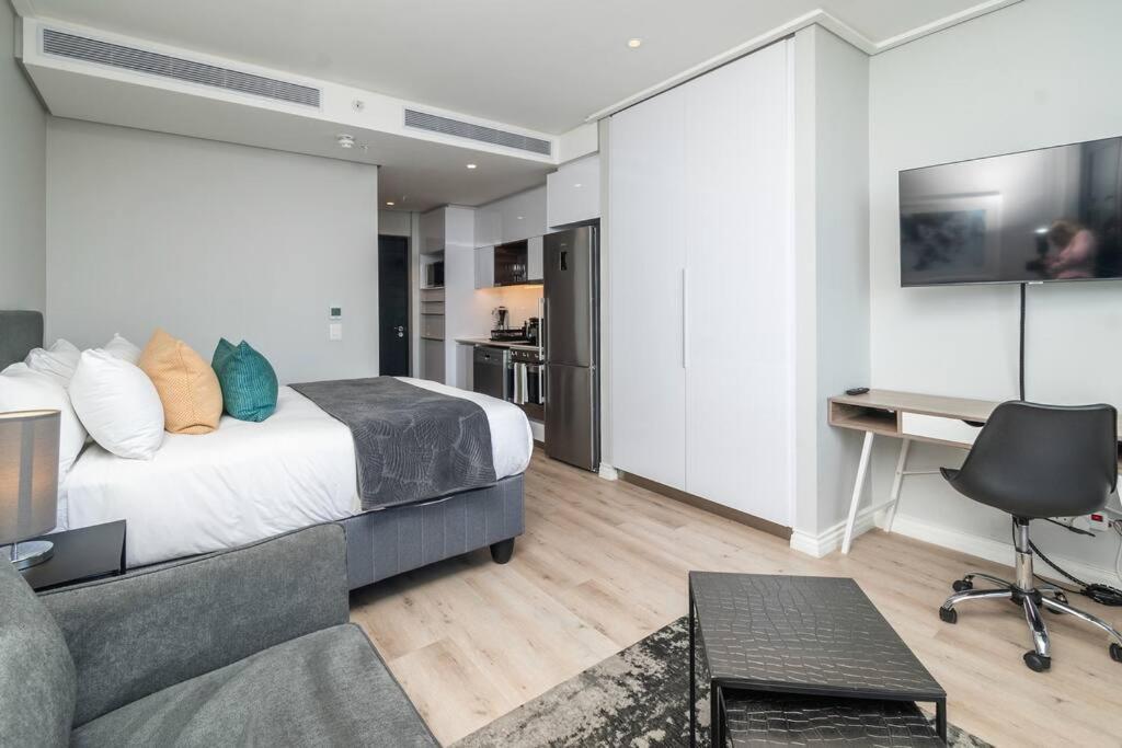 Apartment Skylines & Sunsets Cape Town